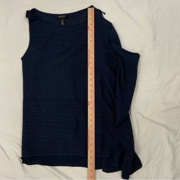 White House Black Market Asymmetric Drape One Shoulder Shimmer Sweater Top
XS - Picture 10 of 11